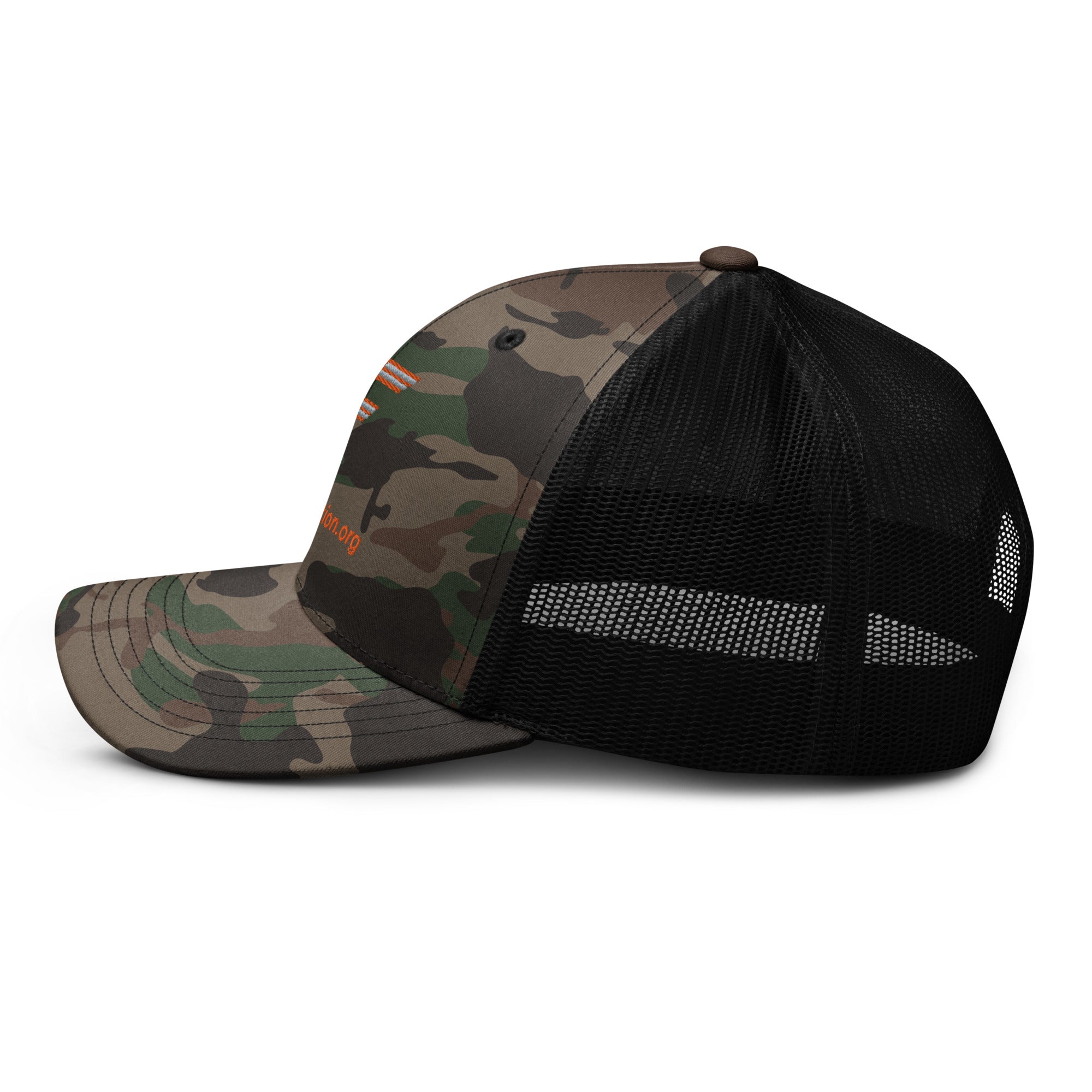 Black camo hot sale trucker hat